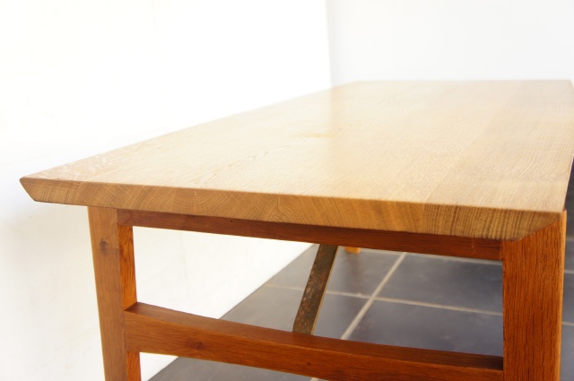 OAK LOW TABLE